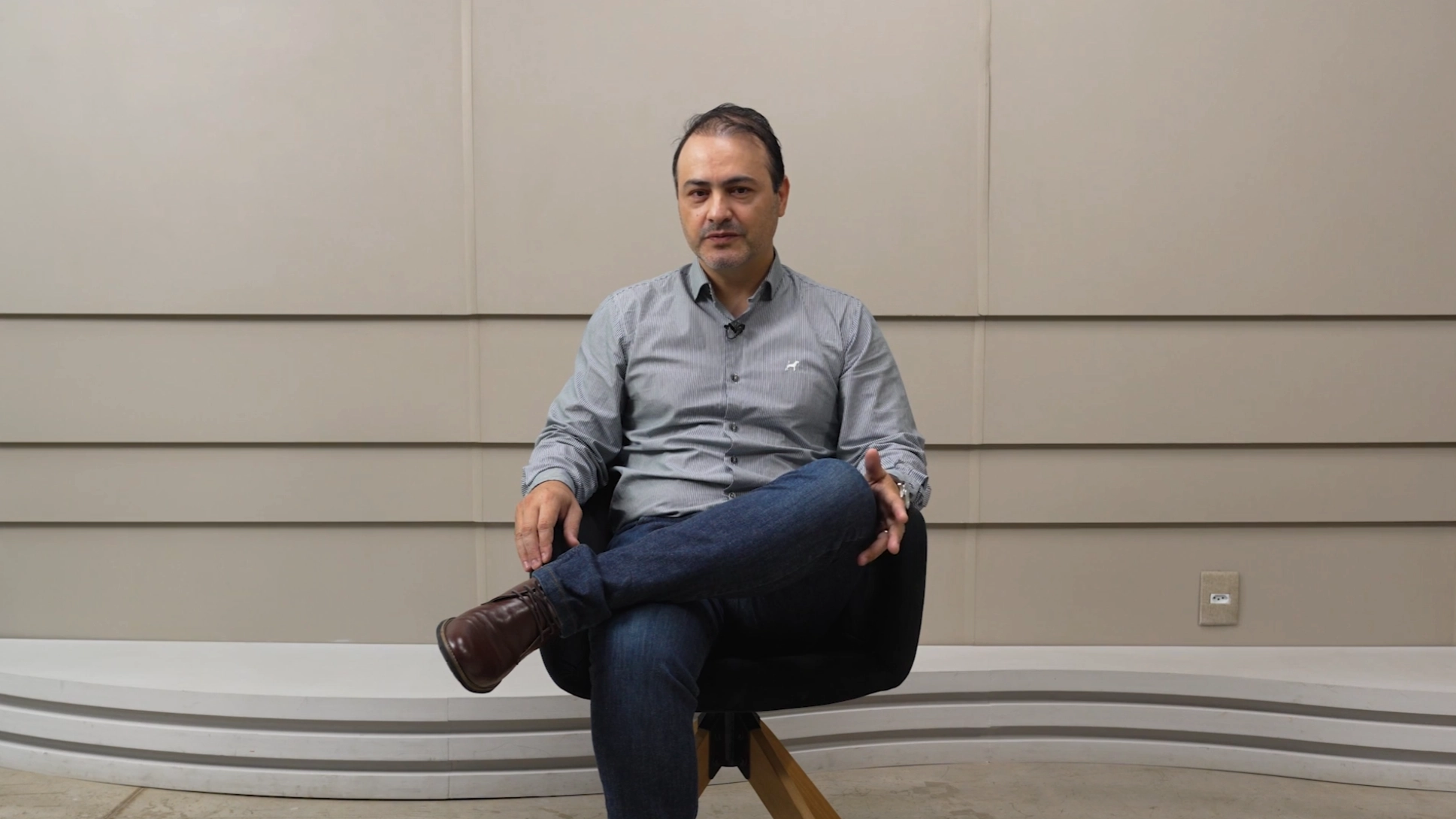 Prof. Me. Jonathan Roque Mendes de Souza